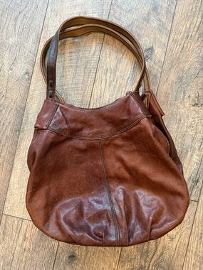 Lucky Brand ☘️ Classic 100% Leather Hobo Bag in Rich Brown